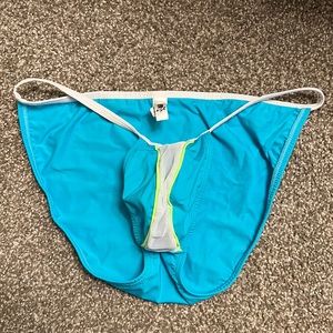 String Bikini Briefs with mesh pouch